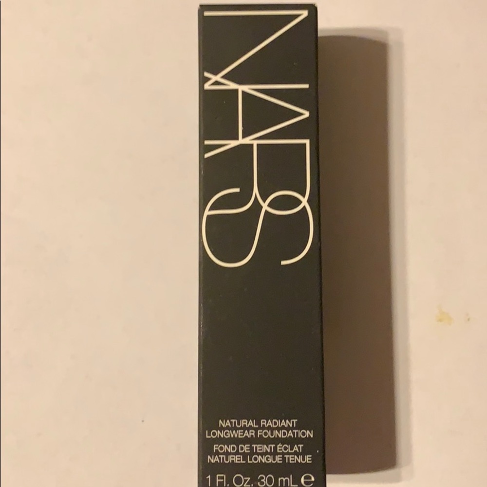 NARS Natural Radiant Longwear Foundation